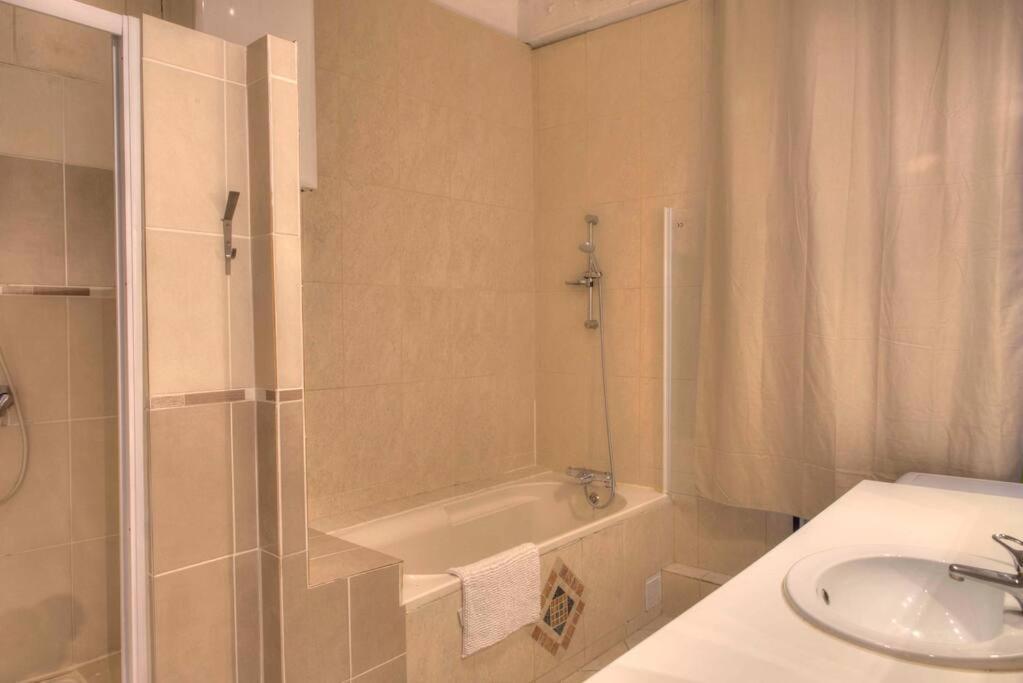 Tres Bel Appartement 6-8 Couchages Prado-Perier Marseilles Buitenkant foto